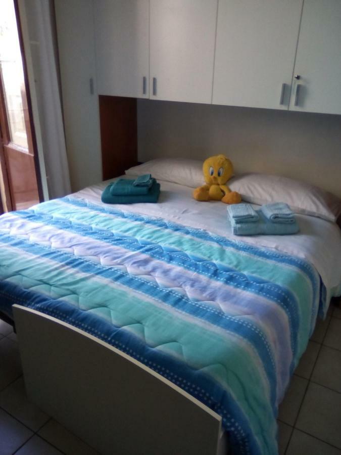 Bed And Breakfast Priscilla Regalbuto Exterior foto